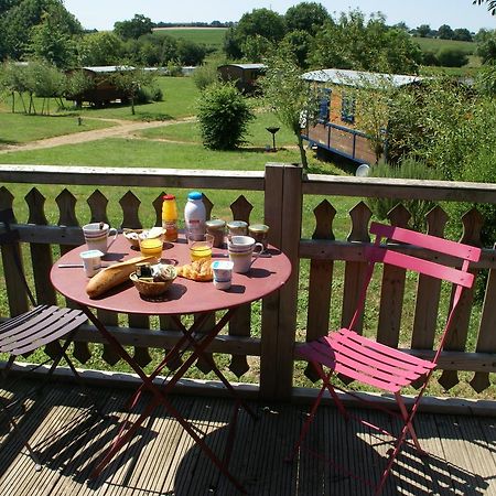 Les Roulottes & Cottages Du Moulin Chenille-Change ภายนอก รูปภาพ