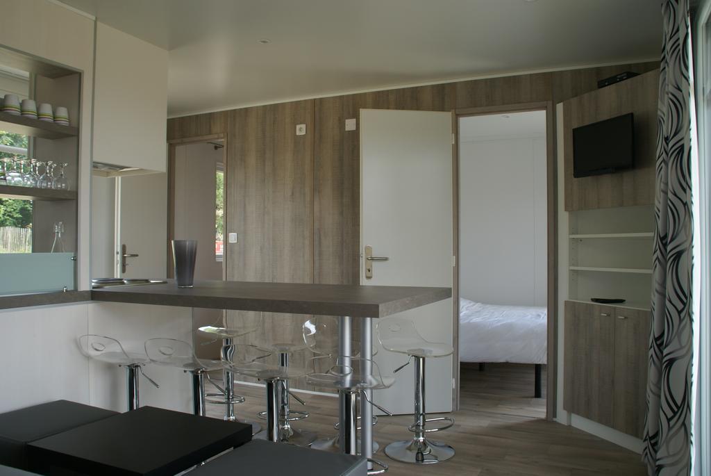 Les Roulottes & Cottages Du Moulin Chenille-Change ภายนอก รูปภาพ