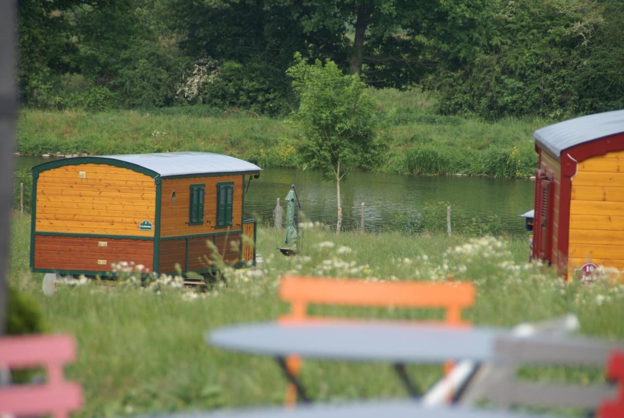 Les Roulottes & Cottages Du Moulin Chenille-Change ภายนอก รูปภาพ